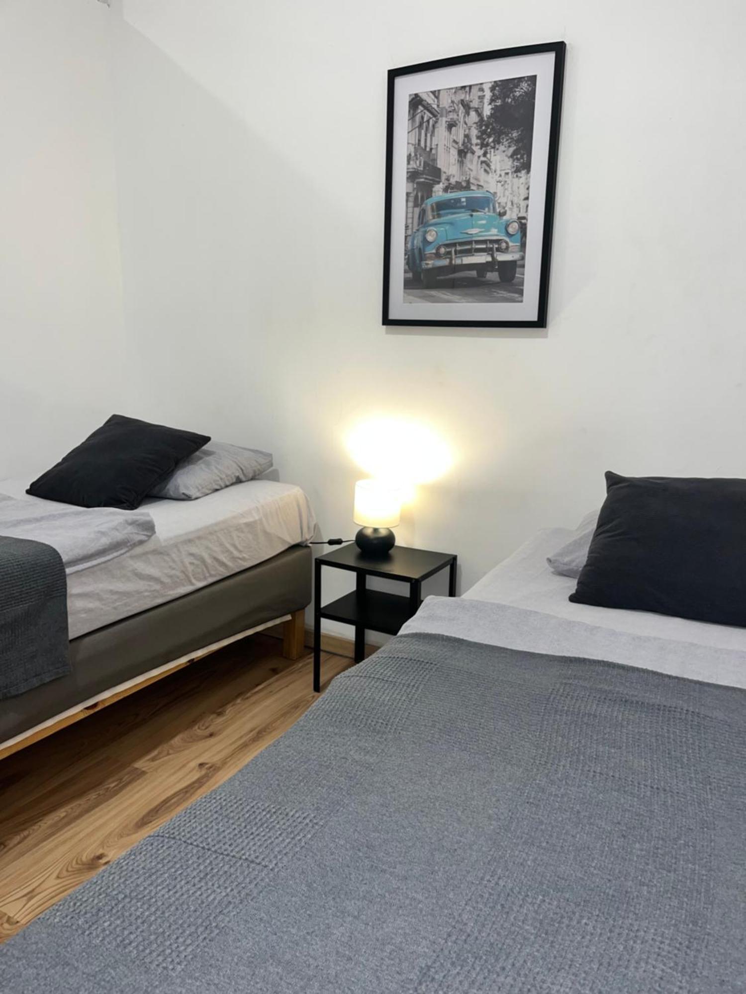 Apartment Central 10A 40Qm Wi-Fi Free Parking Calm Back House Dortmund Luaran gambar